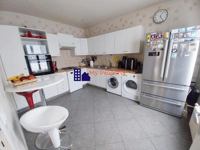 Maison - 75 m² - 5 pièces