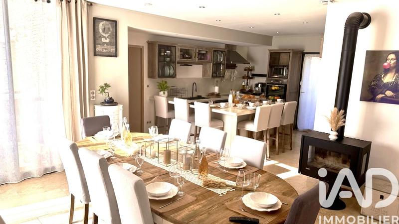 Maison - 190 m² - 5 pièces