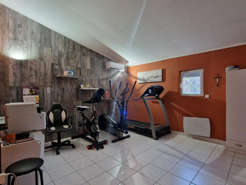 Maison - 320 m² - 9 pièces