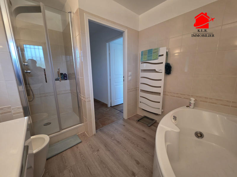 Appartement - 103 m² - 4 pièces