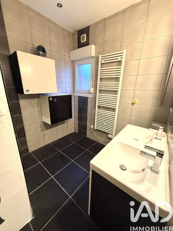 Maison - 98 m² - 6 pièces