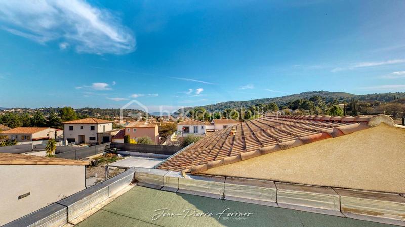 Maison - 137 m² - 4 pièces