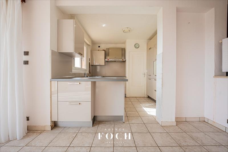 Maison - 121 m² - 6 pièces