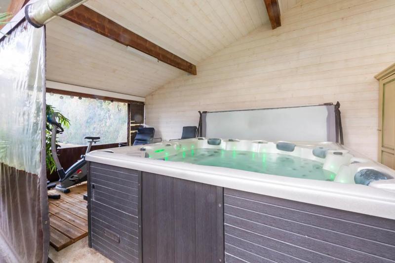 Maison - 128 m² - 6 pièces