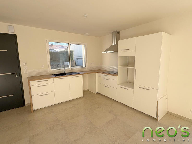 Maison - 92 m² - 4 pièces