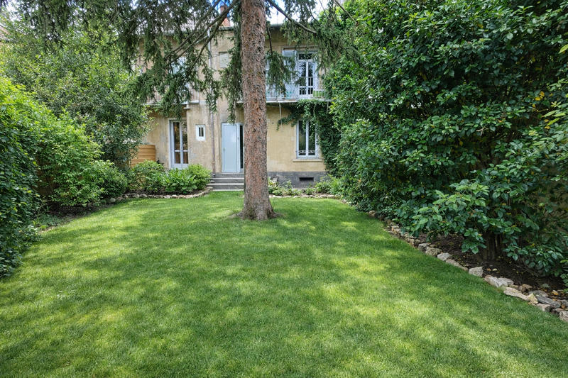 Appartement - 85 m² - 3 pièces