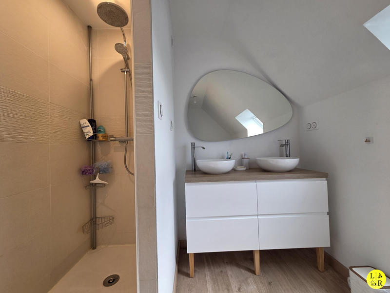 Maison - 110 m² - 4 pièces