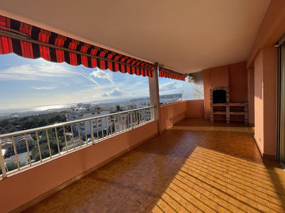 Appartement - 82 m² - 3 pièces