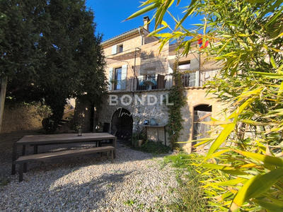 Maison de village - 87 m² - 5 pièces