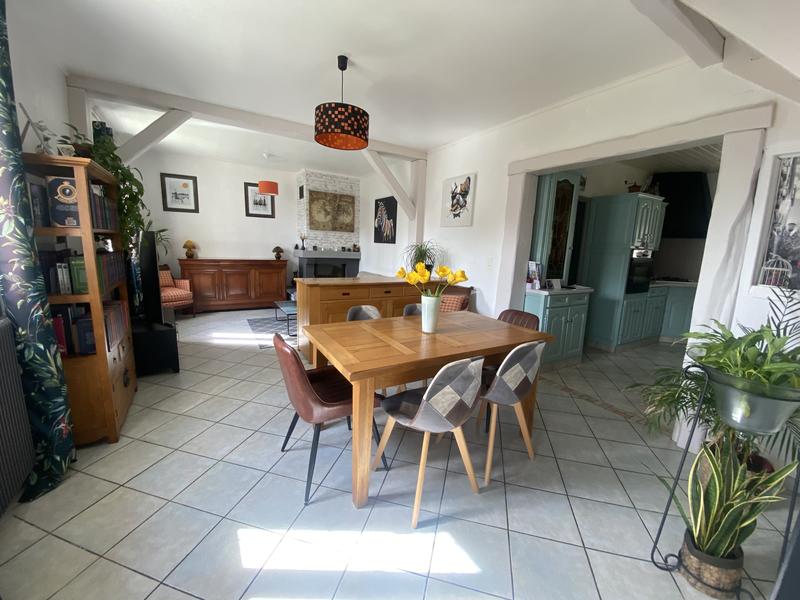 Maison - 120 m² - 5 pièces