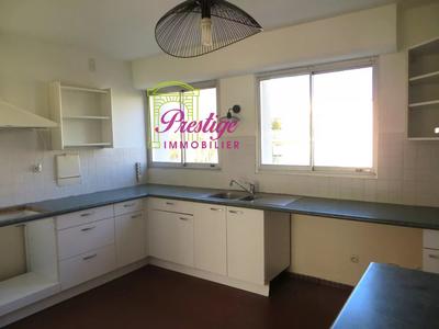 Appartement - 99 m² - 5 pièces