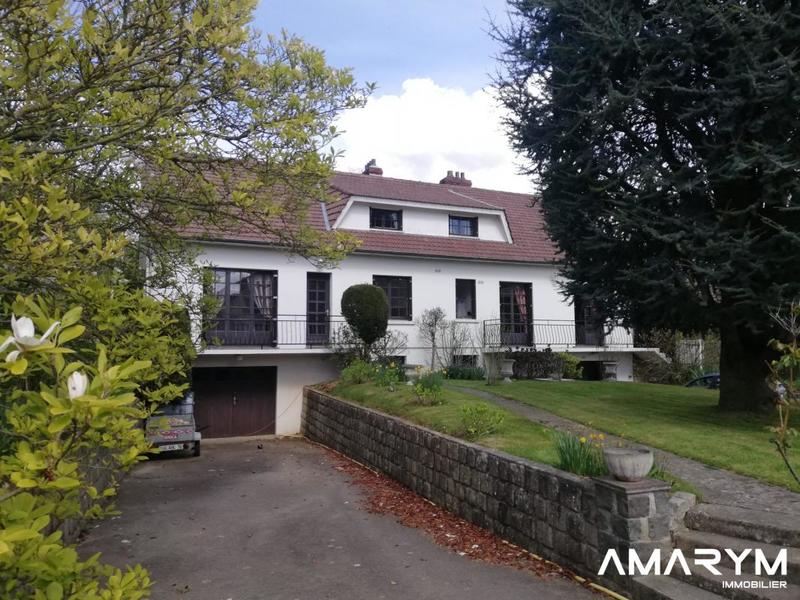 Maison de campagne - 210 m² - 6 pièces