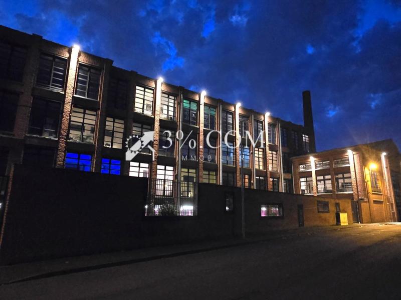 Loft - 158 m² - 5 pièces