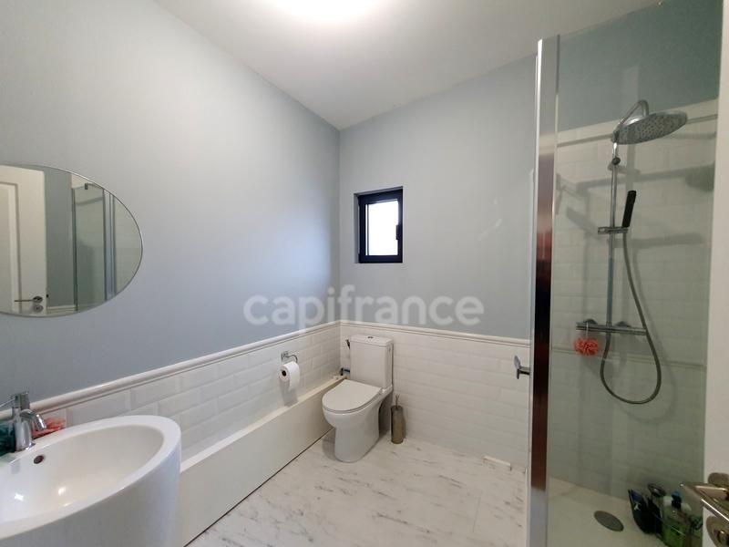 Fermette - 274 m² - 6 pièces