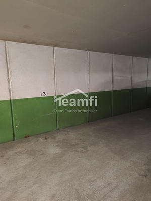 Parking / Garage - 15 m²