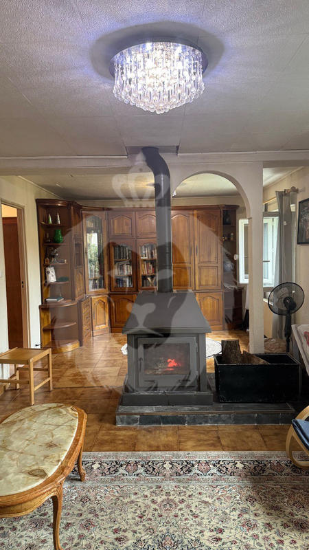 Maison - 96 m² - 5 pièces