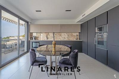 Appartement - 90 m² - 3 pièces