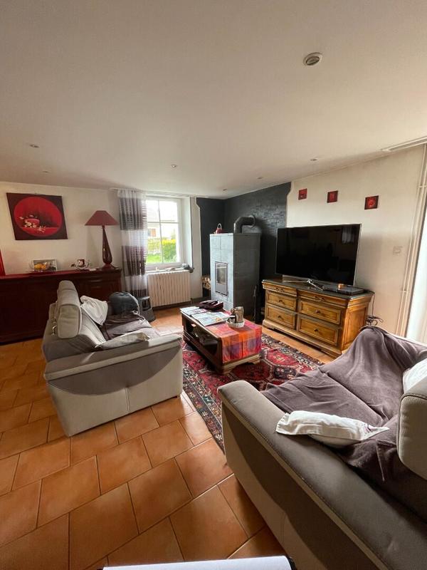 Maison traditionnelle - 162 m² - 9 pièces