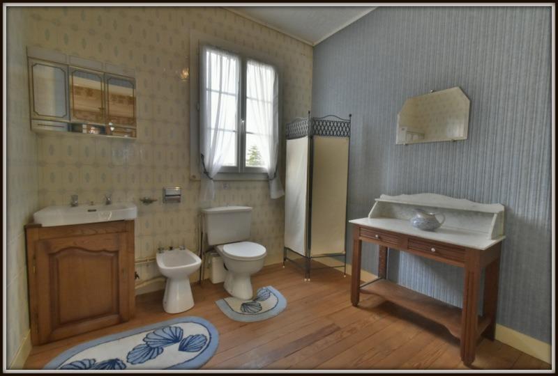 Maison - 181 m² - 7 pièces