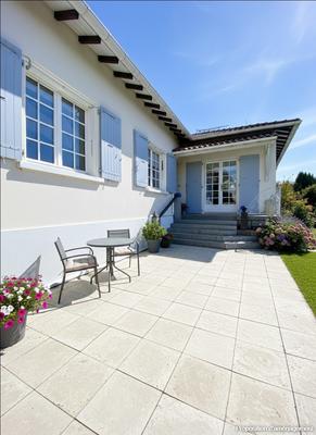 Maison traditionnelle - 130 m² - 5 pièces