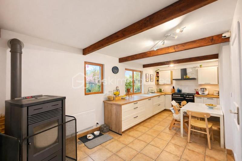 Maison - 105 m² - 5 pièces