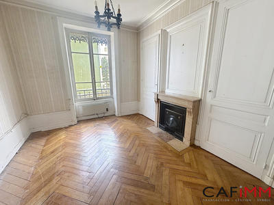 Appartement - 77 m² - 3 pièces