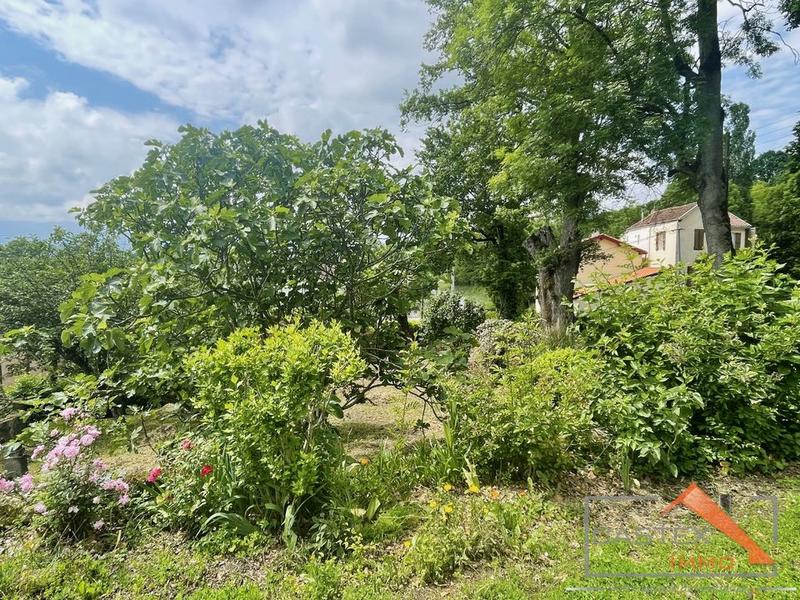 Maison - 334 m² - 9 pièces