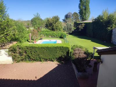 Maison - 181 m² - 6 pièces