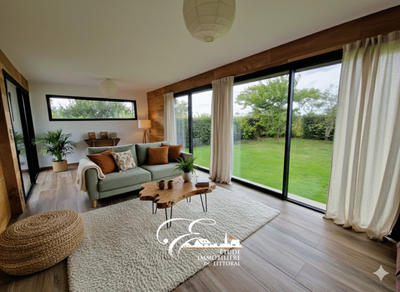 Maison - 160 m² - 8 pièces