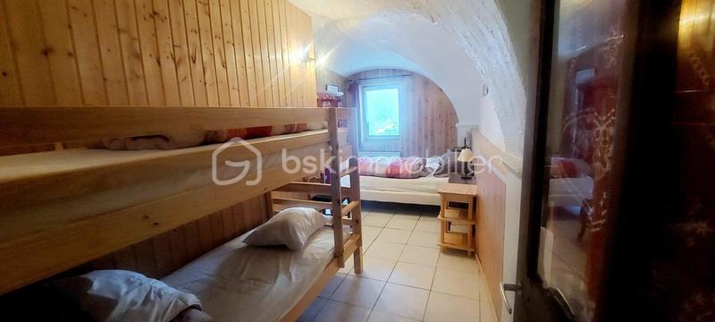 Appartement - 185 m² - 7 pièces