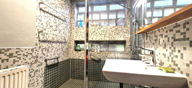 Maison - 165 m² - 10 pièces