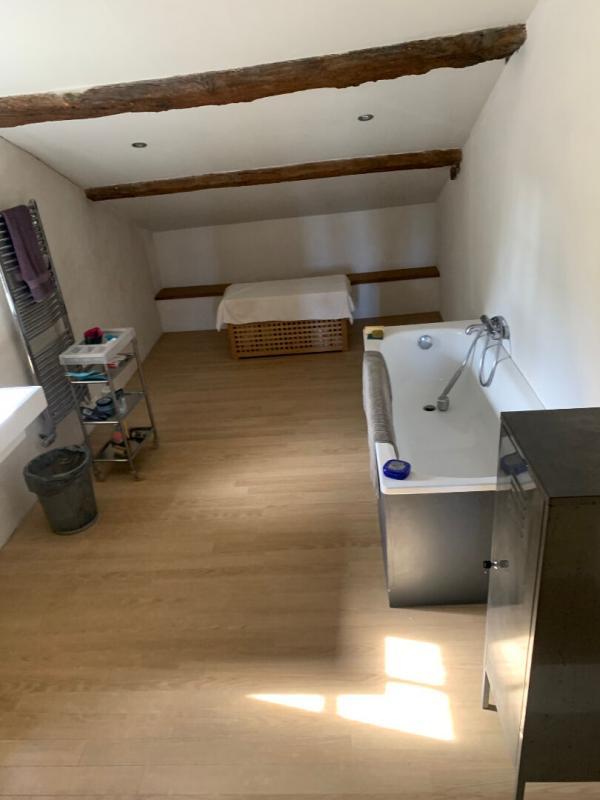 Demeure - 259 m² - 9 pièces