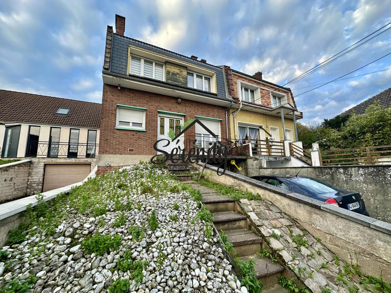 Maison - 110 m² - 5 pièces