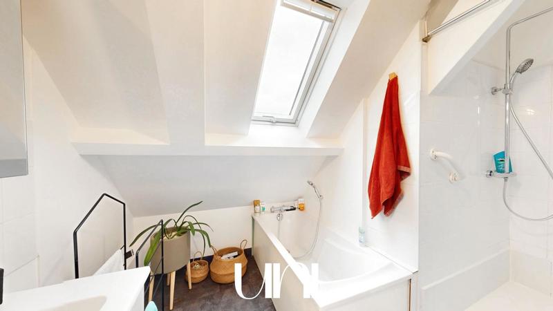 Maison - 170 m² - 7 pièces