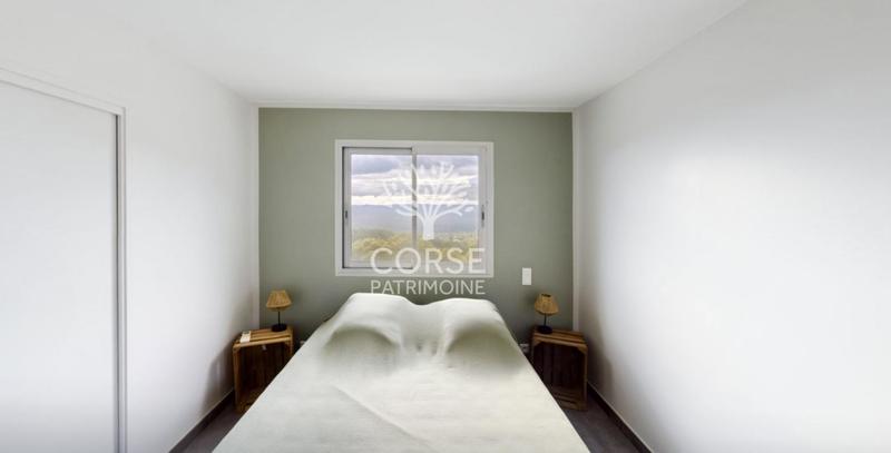 Villa - 325 m² - 10 pièces