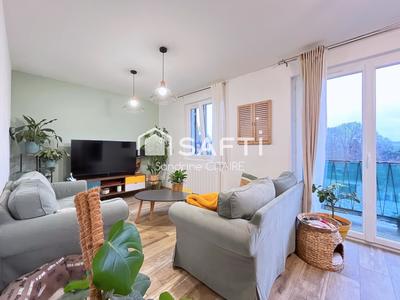 Maison - 92 m² - 4 pièces