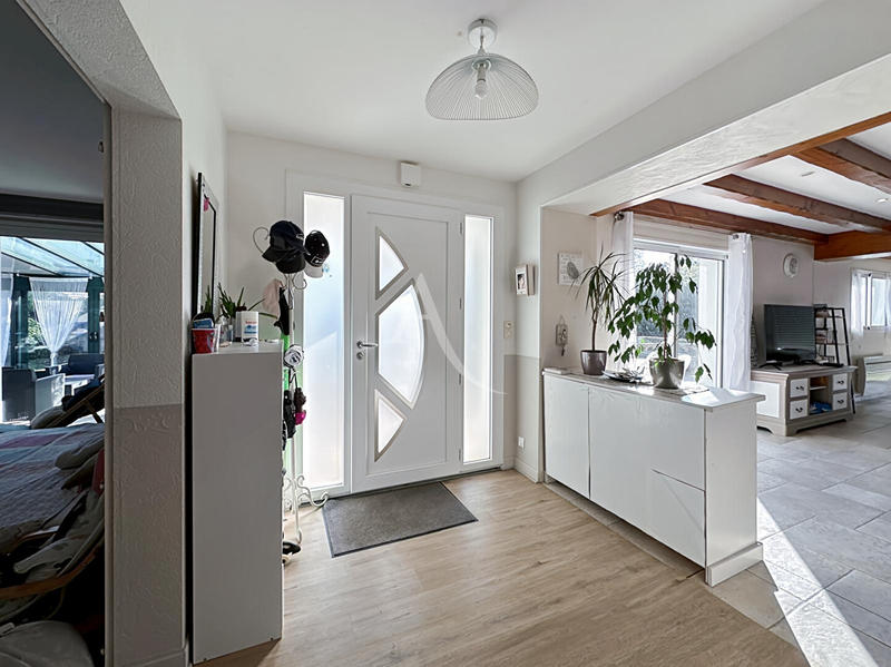 Maison - 223 m² - 7 pièces