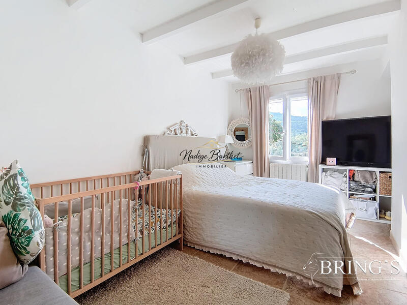 Maison - 147 m² - 5 pièces