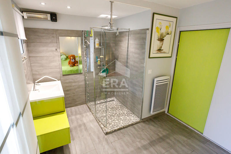 Maison - 195 m² - 5 pièces