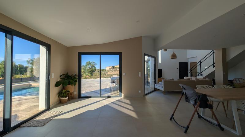 Maison contemporaine - 150 m² - 6 pièces