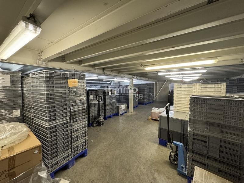 Bureau - 2 689 m² - 20 pièces