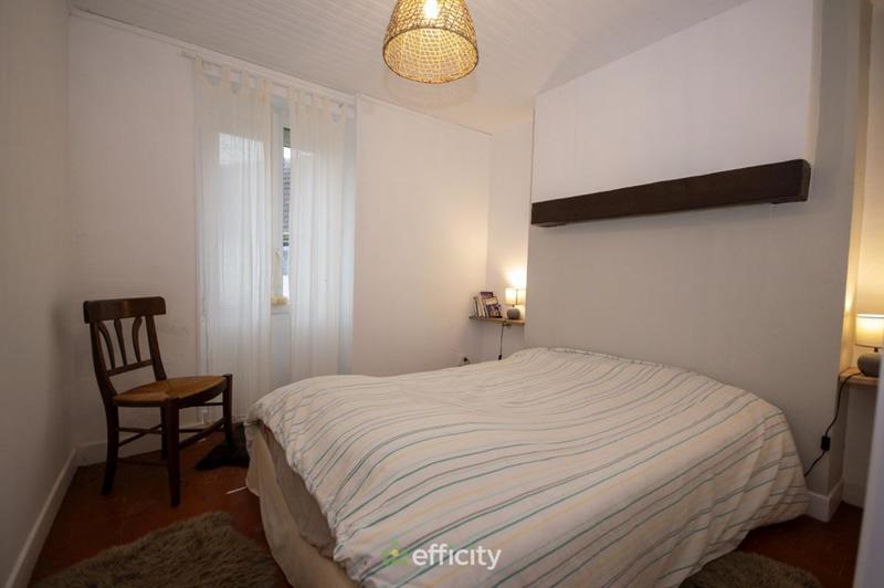 Maison - 93 m² - 5 pièces