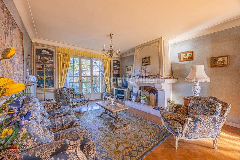 Maison - 170 m² - 7 pièces