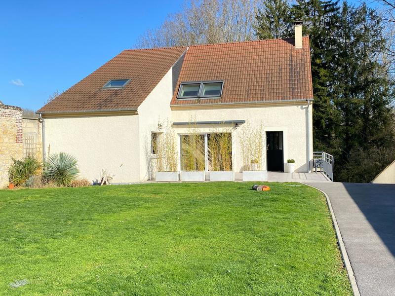 Maison - 159 m² - 7 pièces