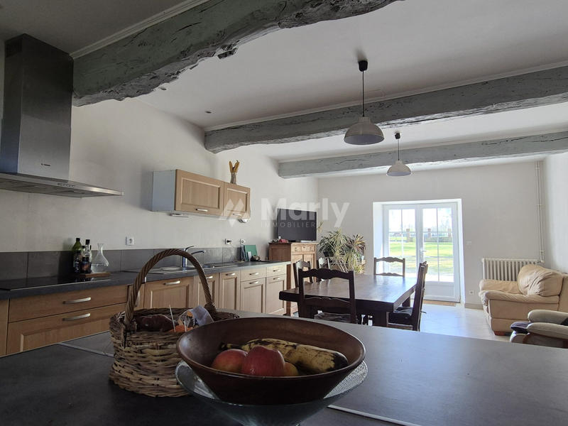 Maison ancienne - 268 m² - 7 pièces