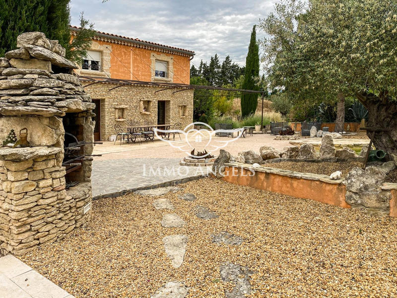 Maison ancienne - 296 m² - 6 pièces