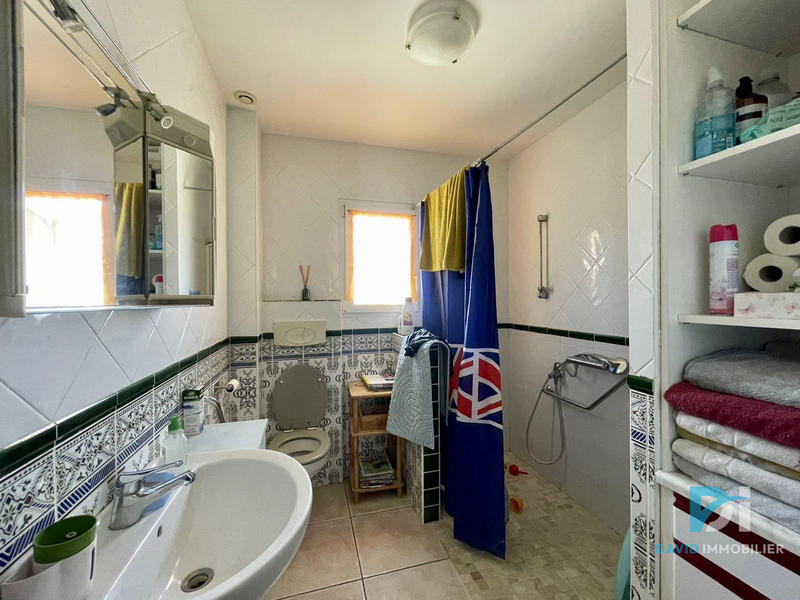 Villa - 215 m² - 8 pièces