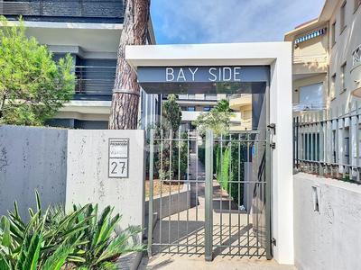 Studio - 30 m² - 1 pièce