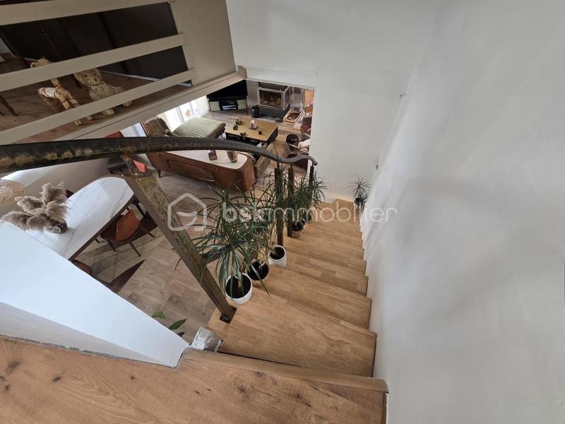 Maison - 200 m² - 6 pièces