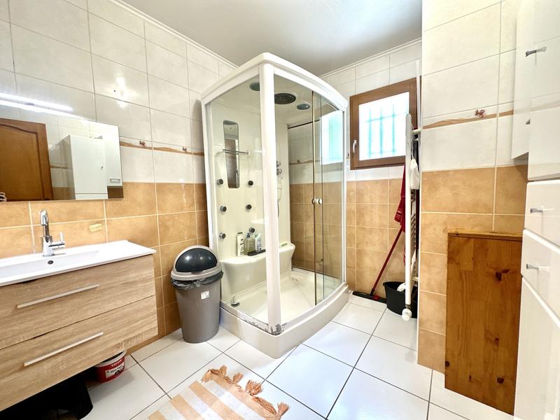 Maison contemporaine - 141 m² - 6 pièces